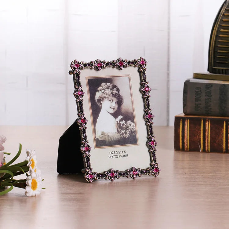 White Flower Textured Hand-Crafted Photo Frame Easel Hook for Tabletop Wall Display Decorative Floral Design