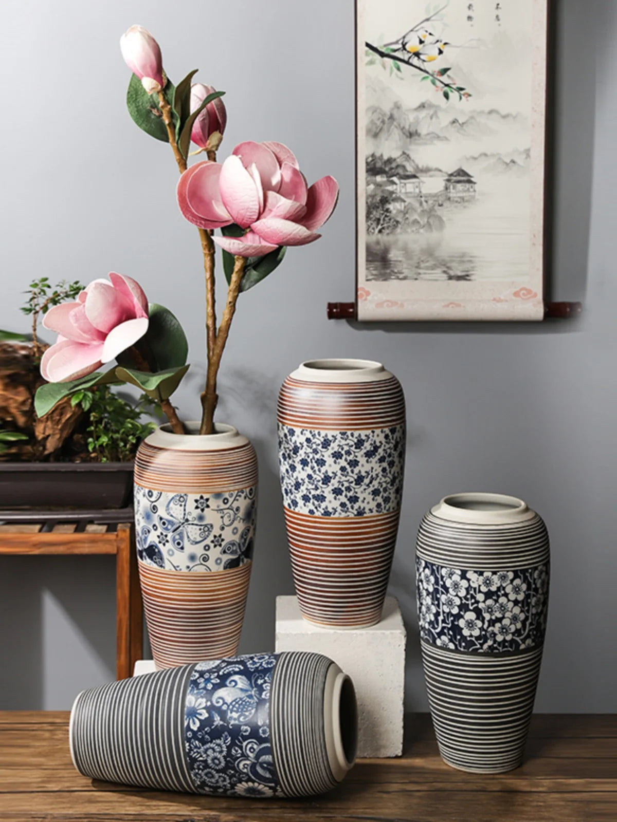 Modern Simplici Cerc Flower Vase Home Decoration Hydroponic Dry Flower Simulation Flower Display Jingdezhen Blue And Whi...