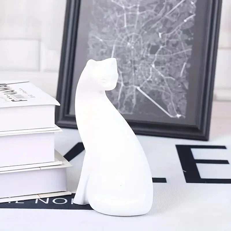 Golden Couples Cat Figurine Table Décor Animal Statues European Creative Resin Art Sculpture Wedding Gift Decoratvie Home Décor