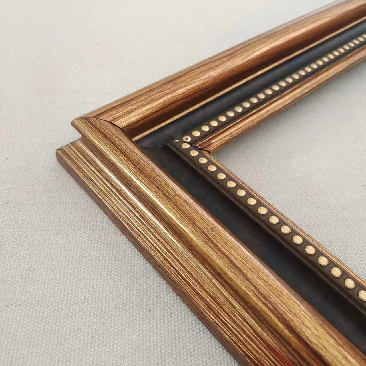 European Retro Light Luxury Niche Style Picture Frame Classical Oil Painting Frame Designer Framing Gravures Home Decoration