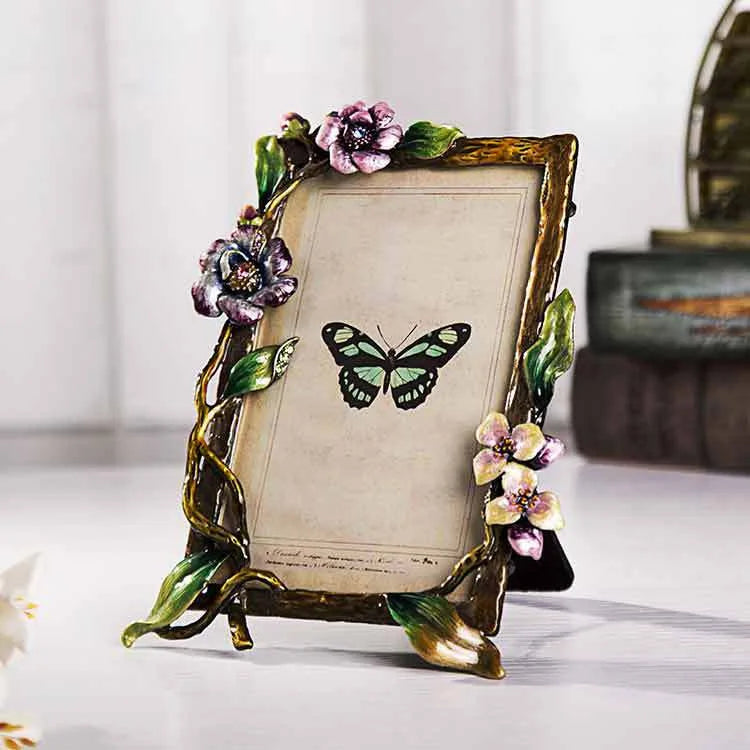 White Flower Textured Hand-Crafted Photo Frame Easel Hook for Tabletop Wall Display Decorative Floral Design