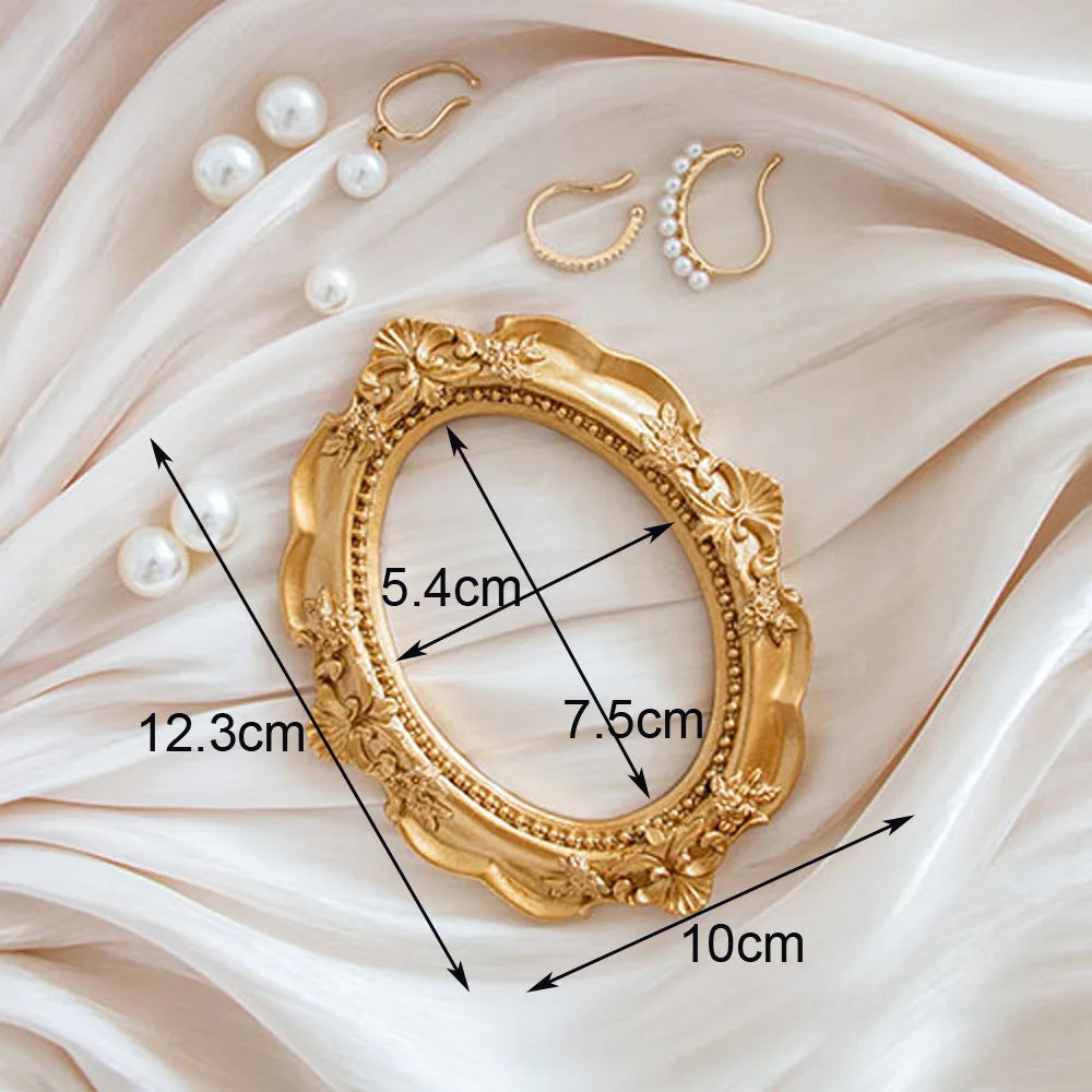 Mini gold small photo frame shooting props retro European style photo frame embossed nail art earrings pose props