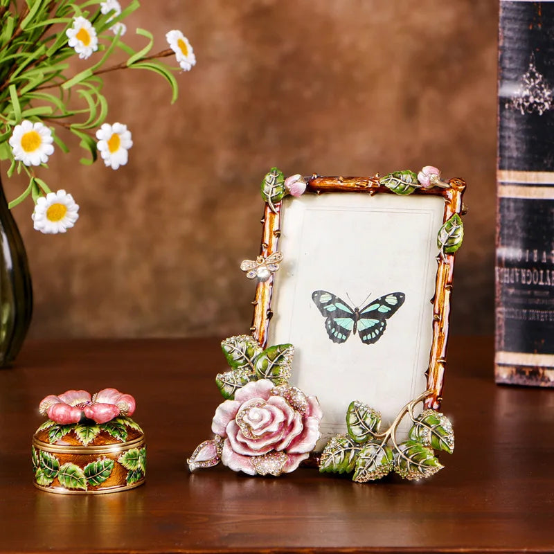 White Flower Textured Hand-Crafted Photo Frame Easel Hook for Tabletop Wall Display Decorative Floral Design
