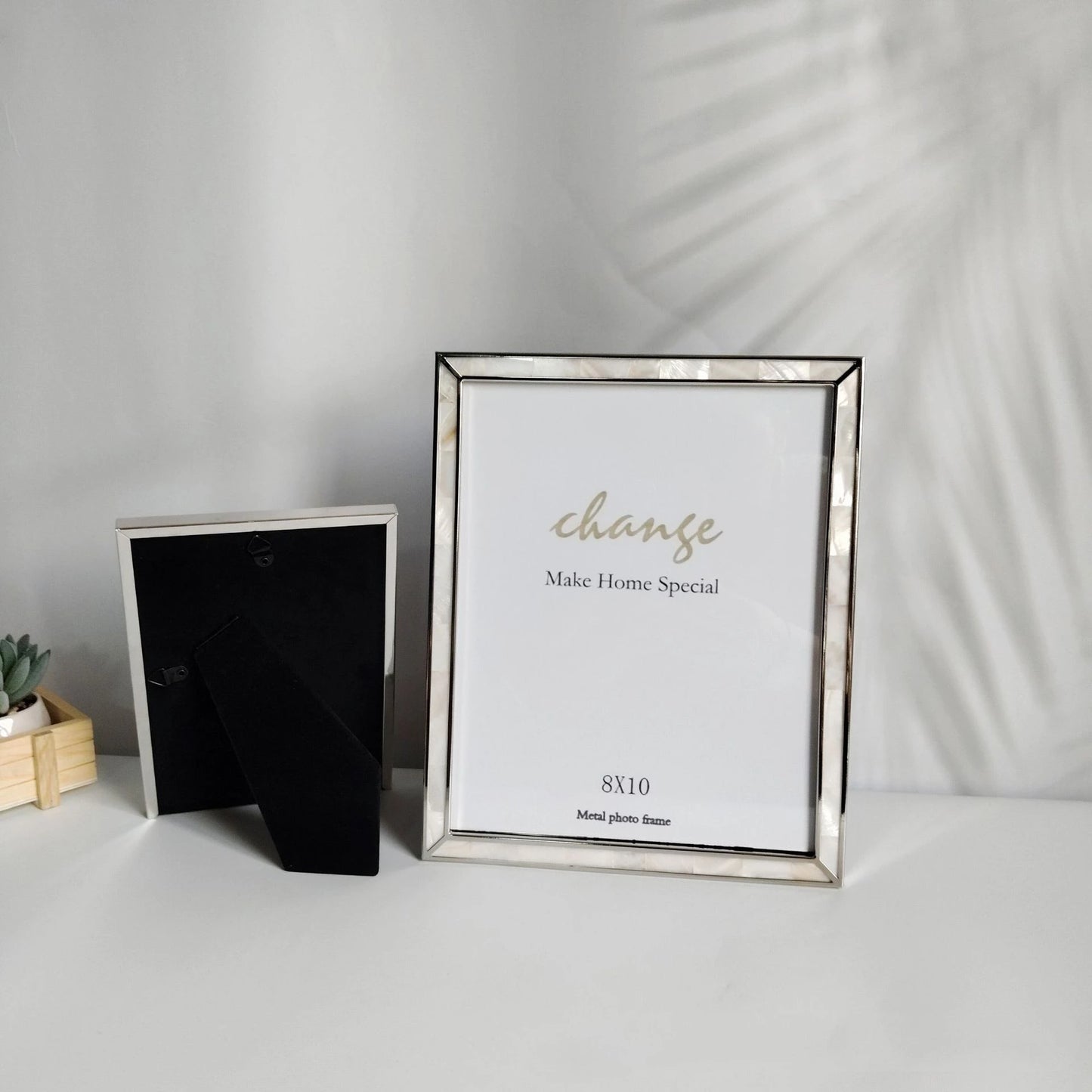 Modern Luxury Fashion Natural Shell Metal Picture Frame Home Decoration Pieces