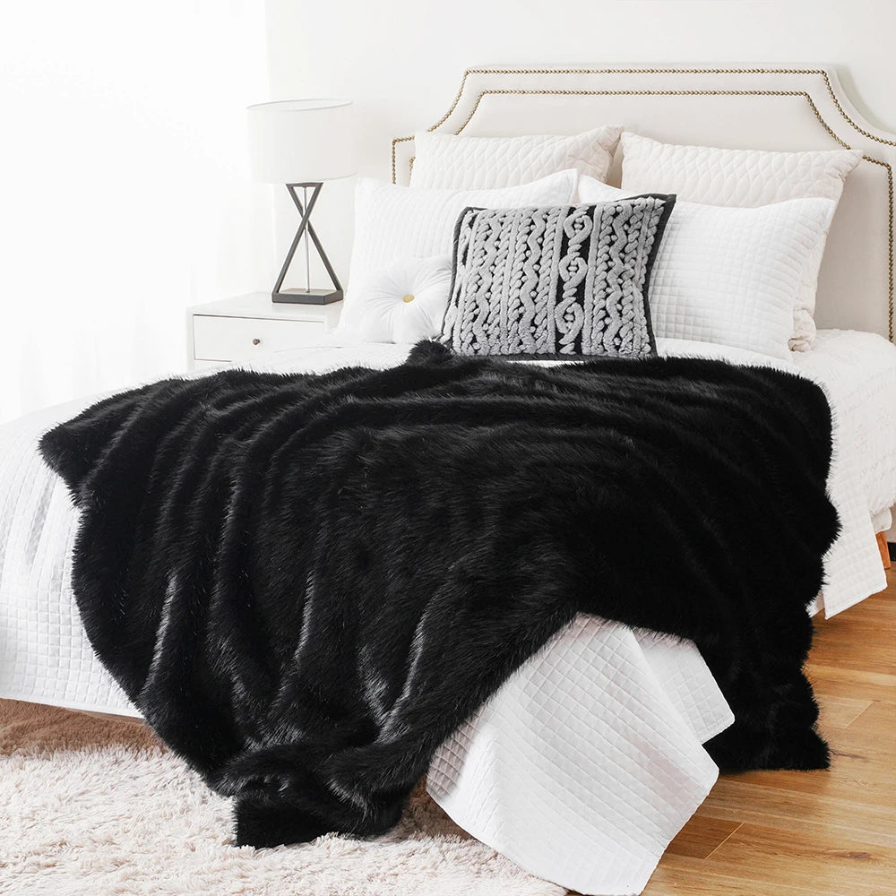 Battilo Fluffy Soft Blankets Luxury Fur blanket for Bed Sofa Mink Faux Fur Throw and Blankets Large Warm Blanket for Home Decor