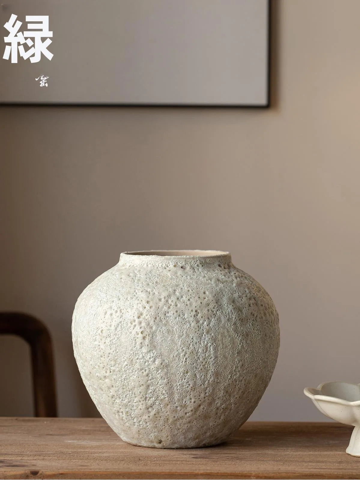 Retro Rustic White Ceramic Flower Vase for Tea Room Decoration Home Decor Bubble White Sle Tabletop Flower Pot for Living Room
