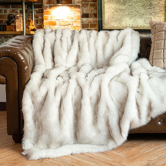 Battilo Faux Fur Blanket Plaid Throw for Sofa Luxury Fox Fur Throw Blanket Winter Warm Fluffy Soft Blankets Bedspread on the Bed