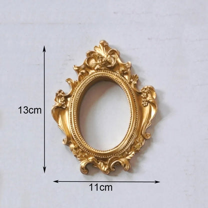 Mini gold small photo frame shooting props retro European style photo frame embossed nail art earrings pose props