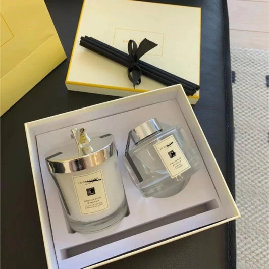 Aromatherapy Candles, Velvet Roses, and Ebony 2025 Gift Box, a Rare Room Companion Gift