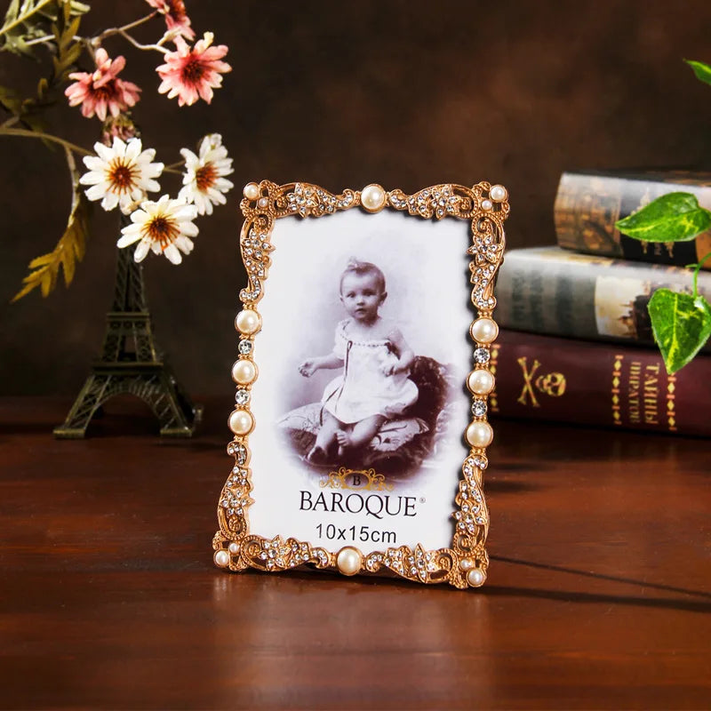 White Flower Textured Hand-Crafted Photo Frame Easel Hook for Tabletop Wall Display Decorative Floral Design